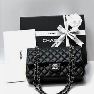 💎💎CHANEL MEDIUM CLASSIC HANDBAG DOUBLE FLAP BLACK LEATHER💎💎like new !!